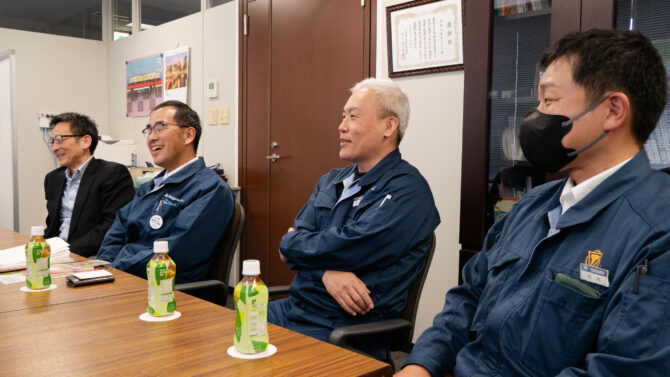 左から安藤様、中西様、髙橋様、河内様